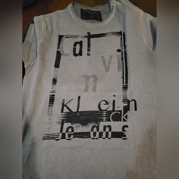 2 calvin klein tshirt - Picture 3 of 5